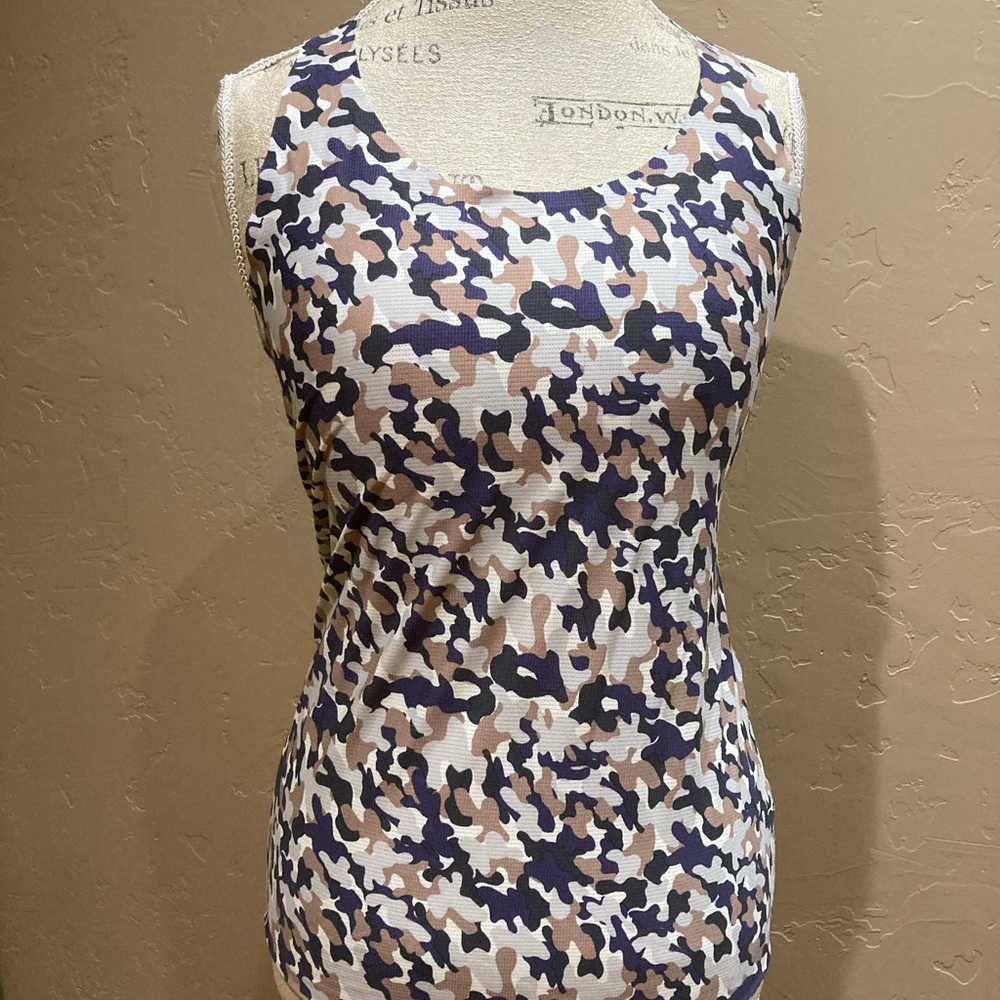 Spanx Perforated Racerback Active Top, Size Large - Picture 4 of 8